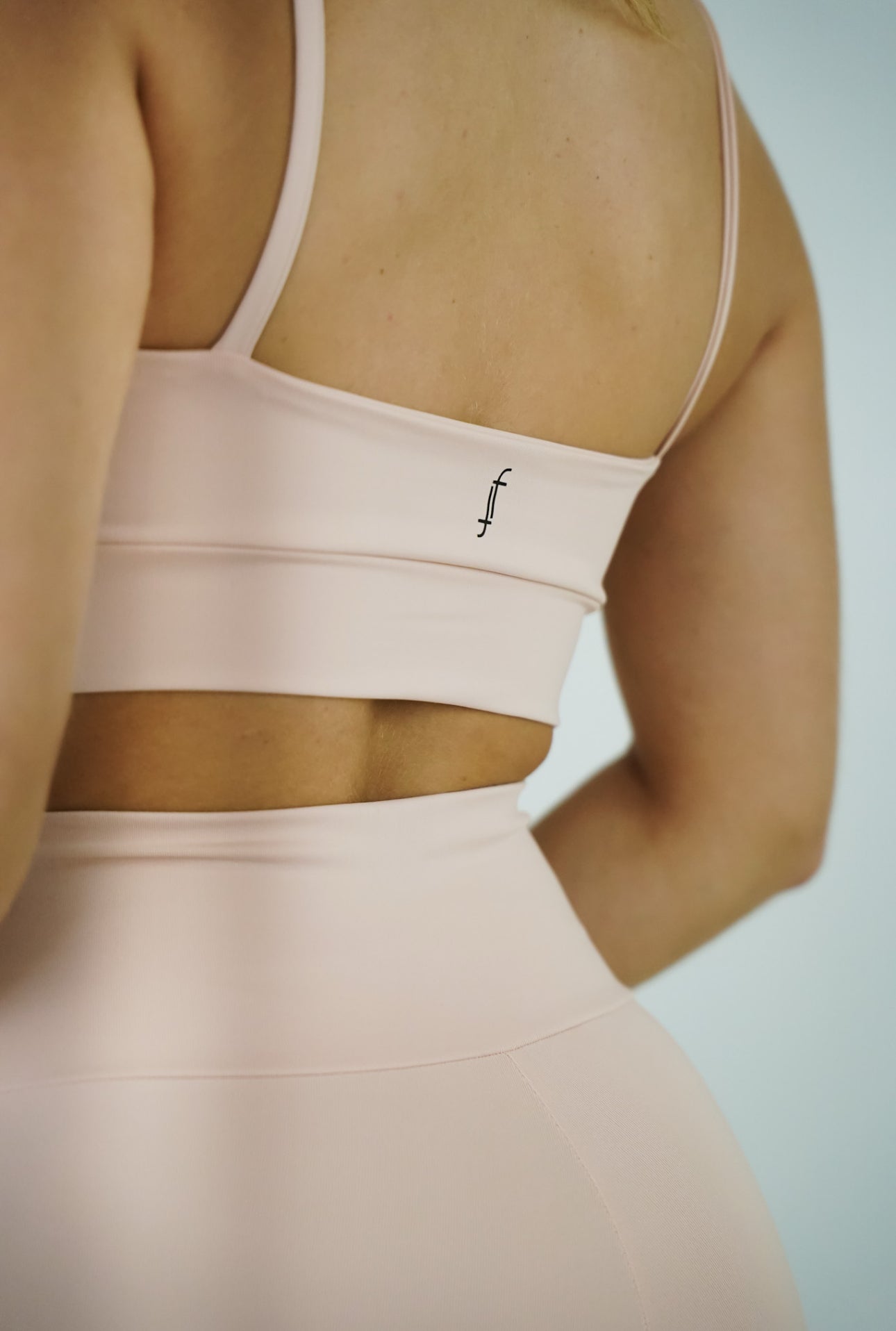 TOP BÁSICO - NUDE ROSADO