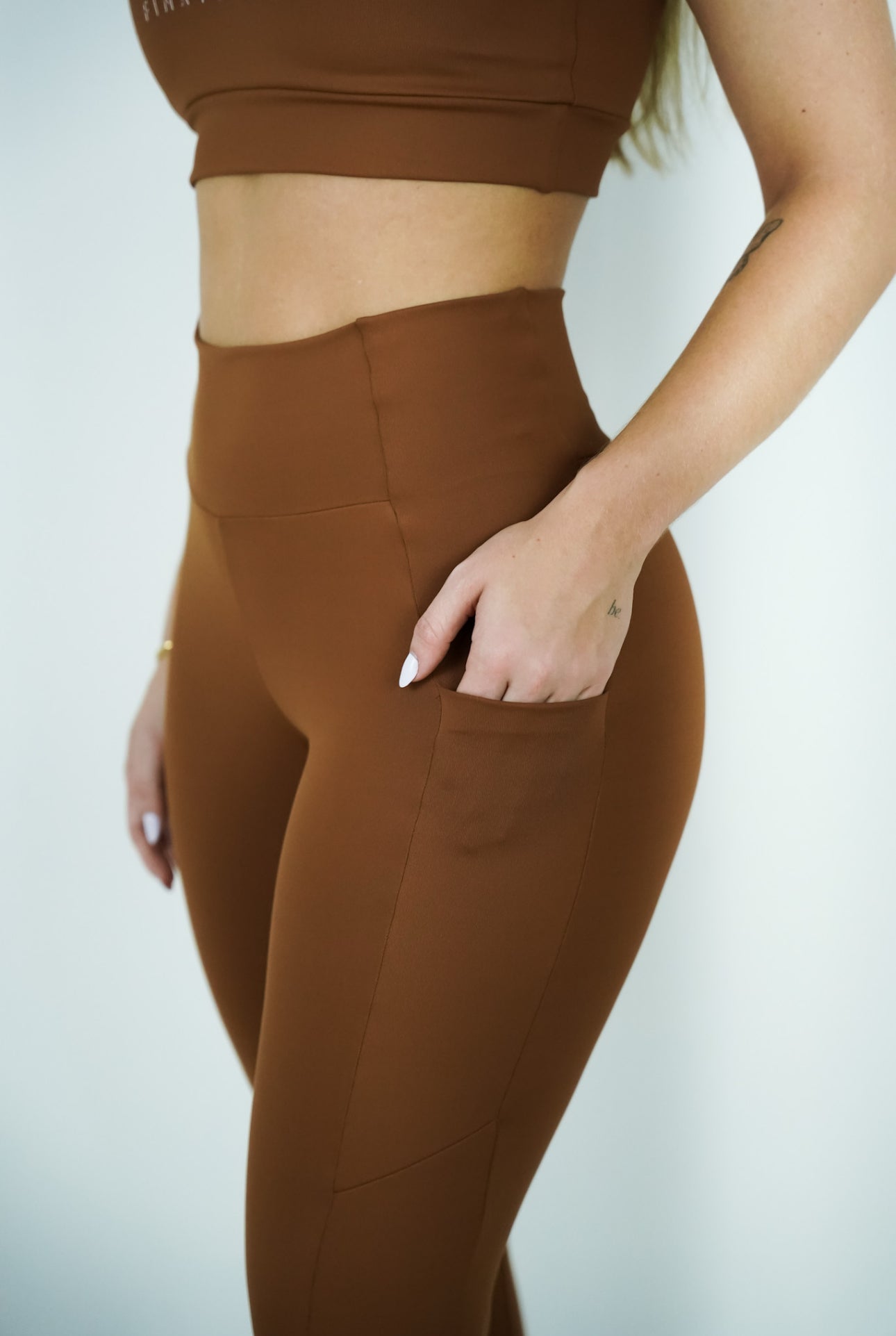 LEGGING COM BOLSO - DOCE DE LEITE