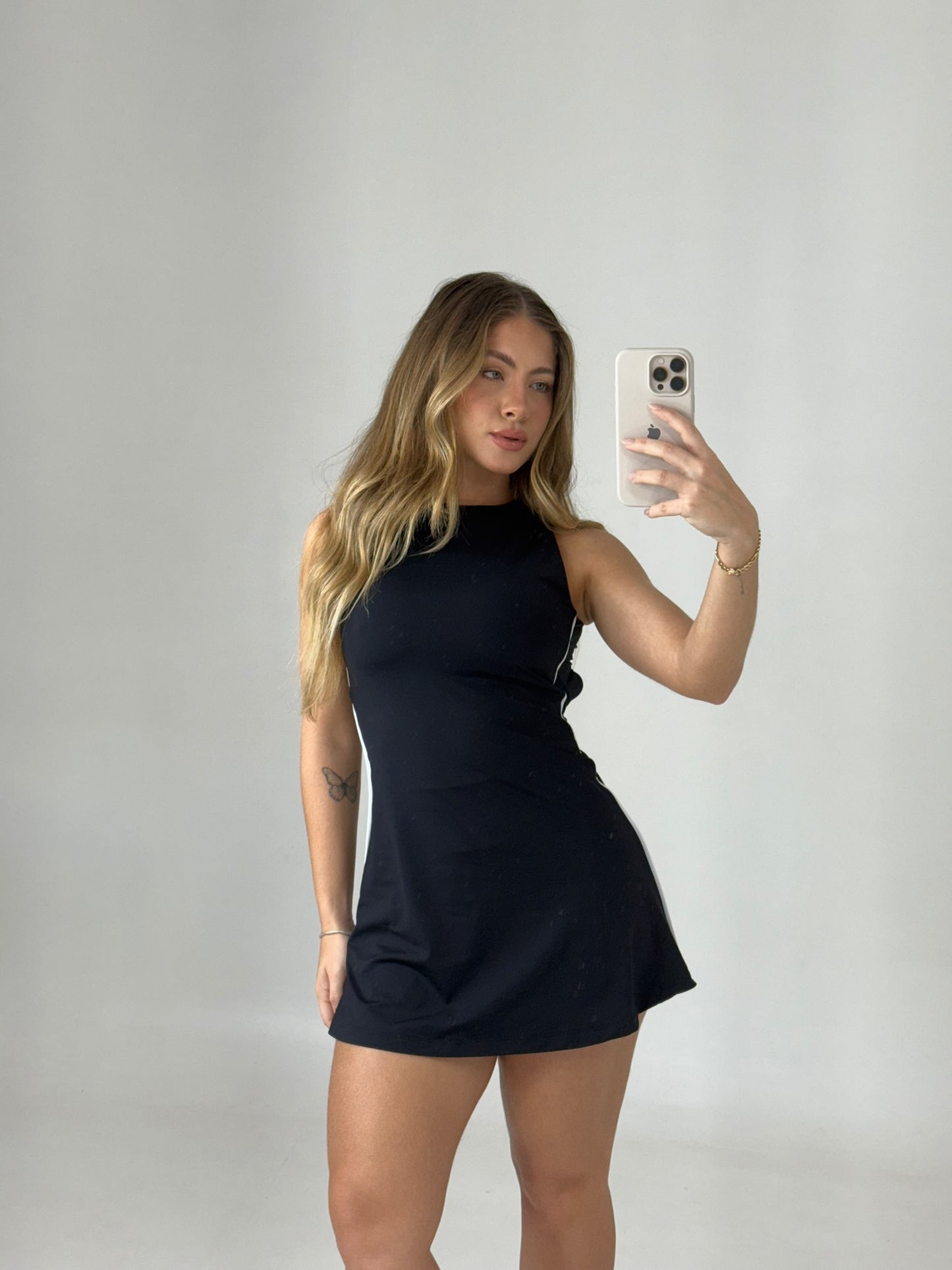 VESTIDO BRILHO DO SOL - PRETO