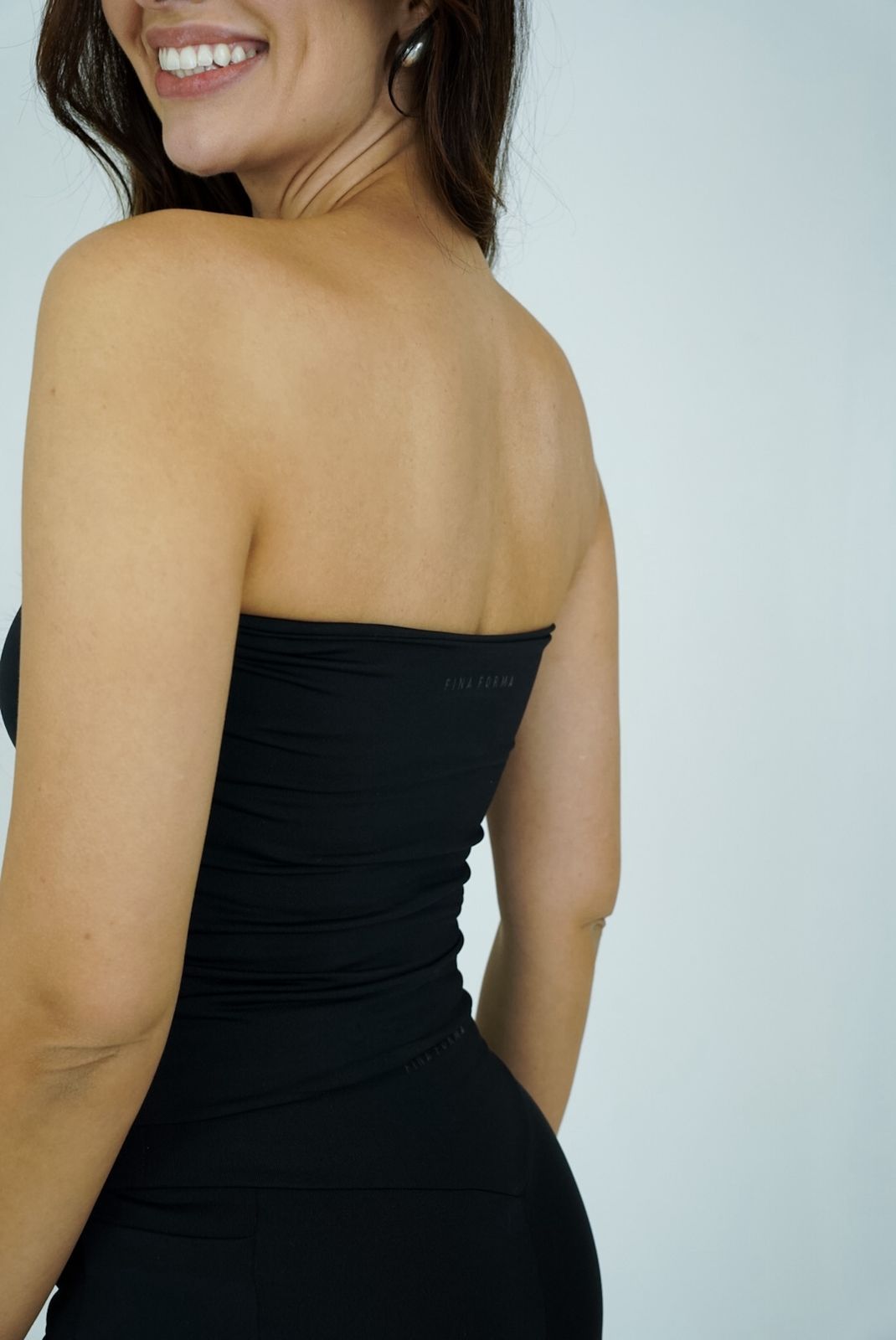 BLUSA TOMARA QUE CAIA AURA - PRETO - Fina Forma Fitness