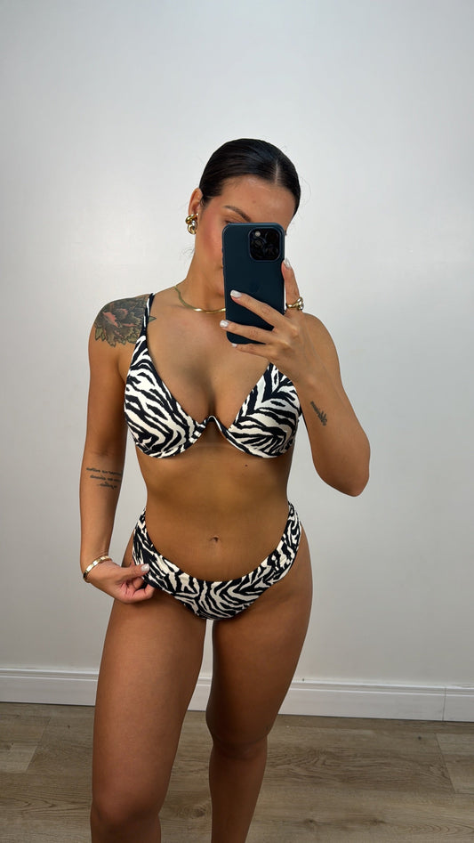 Calcinha Maresia Encanto - ZEBRA | Ref: 1491