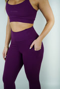LEGGING COM BOLSO - UVA - Fina Forma Fitness