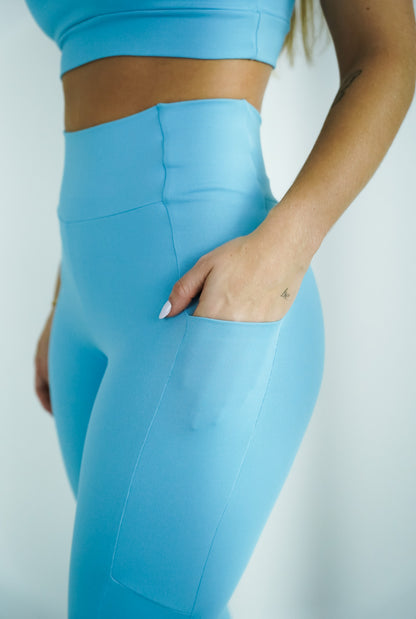 LEGGING COM BOLSO - AZUL BEBÊ