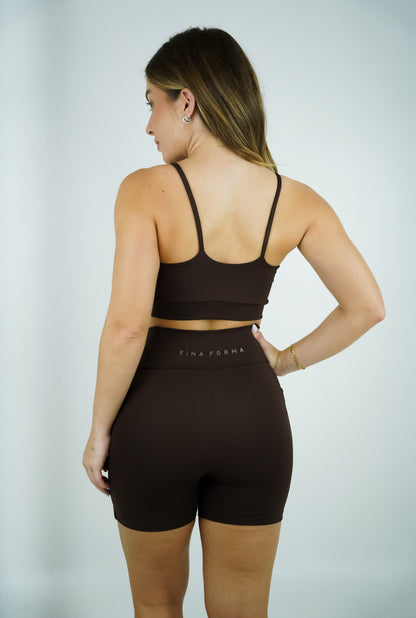 BERMUDA COM BOLSO - MARROM FORTE