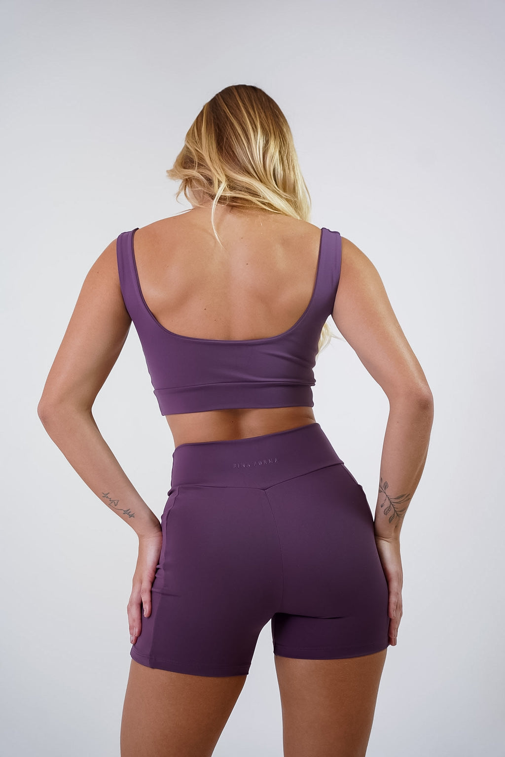 Bermuda Street | REF: 2210 - Fina Forma Fitness