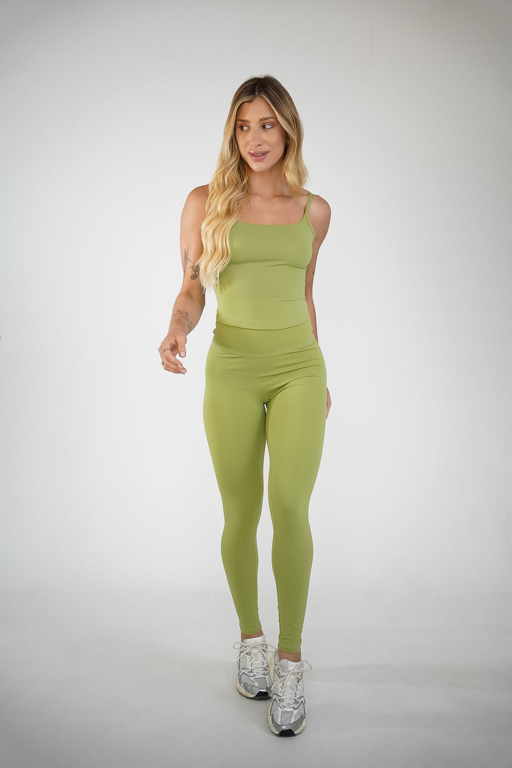 Regata Prumo e Legging Essência Capim Limão — Fresh Collection
