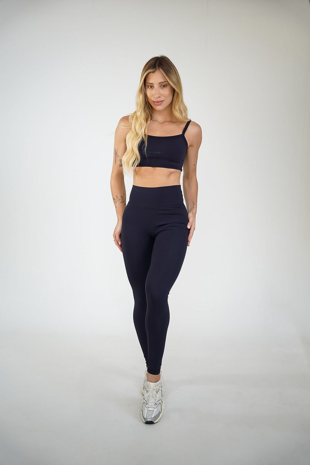 Top Serena e Legging Essência Preto — Fresh Collection